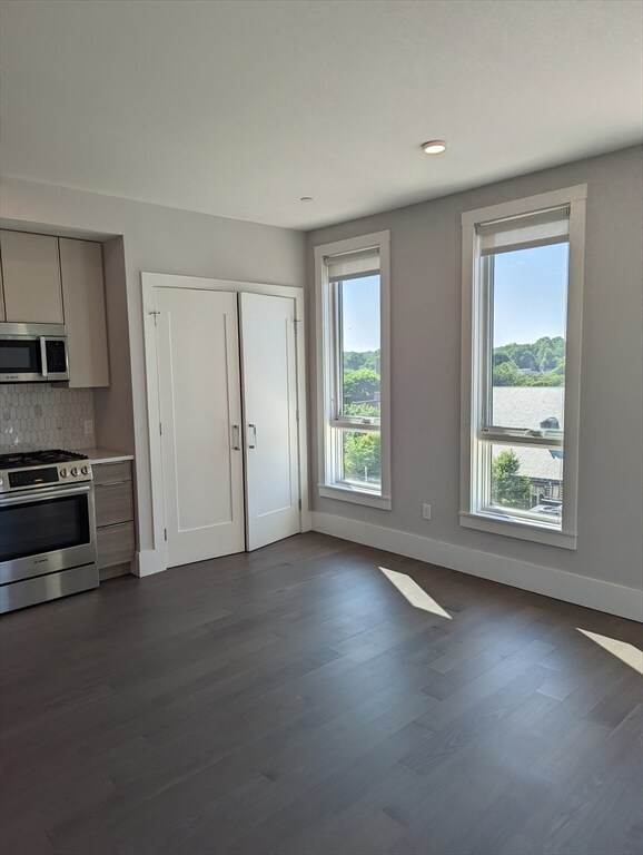 Photo - 3193 Washington St