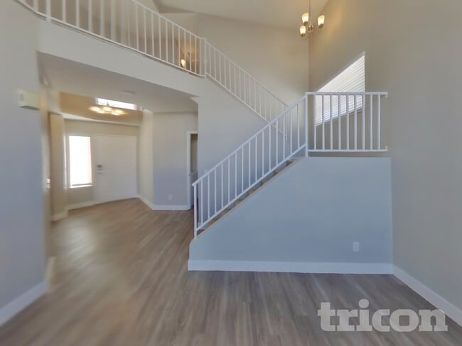 Photo - 5646 Roundrock Dr