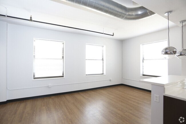 Fairfax Loft Apartments