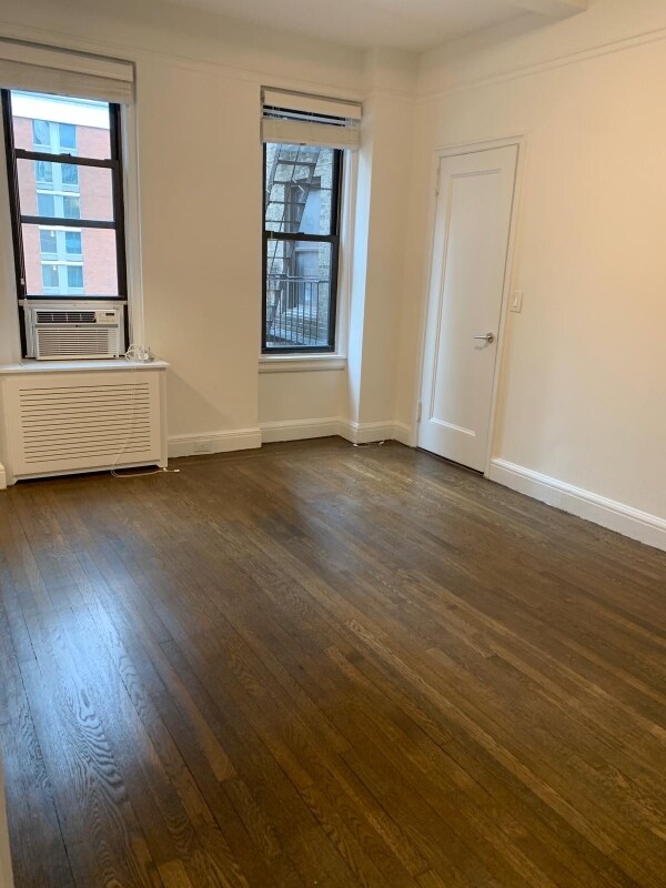 Photo - 196 Wayland Ave Unidad 1