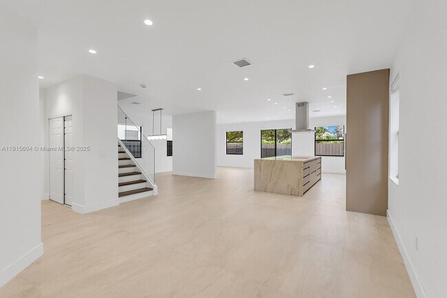 Photo - 8725 NW 102nd Ct