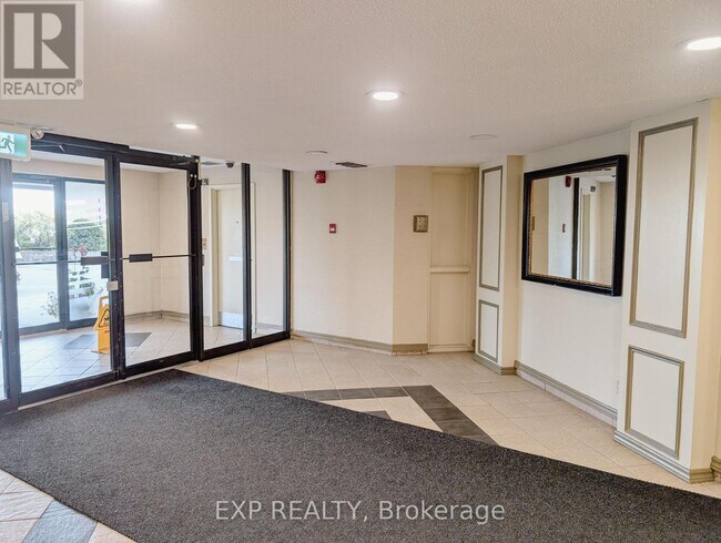 Photo - 1300 Richmond Rd Unit 107