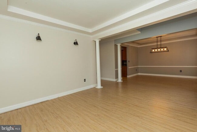Photo - 249 Lord Fairfax St