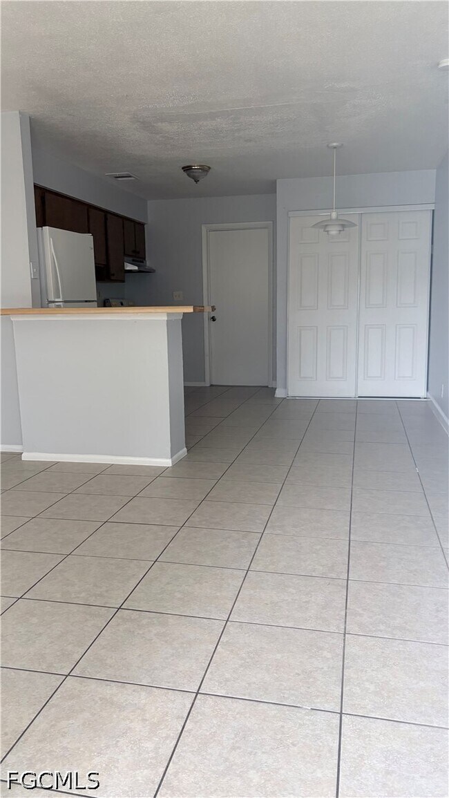 Photo - 5449 Sixth Ave