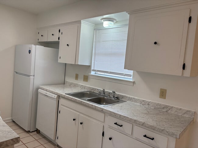 Photo - 232 Hilda St