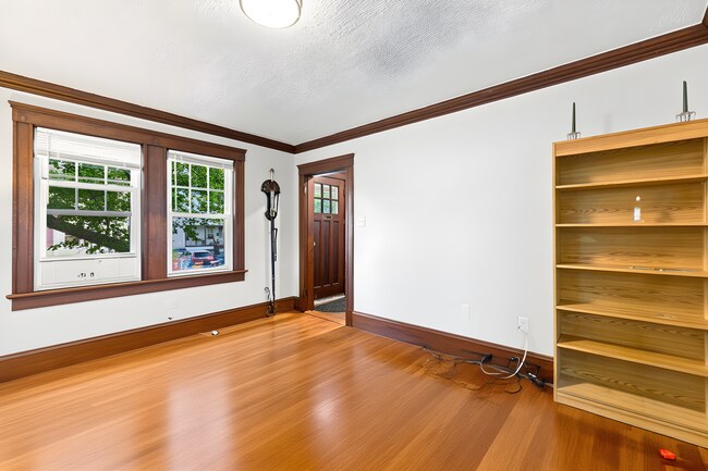 Photo - 99 Thorndike St