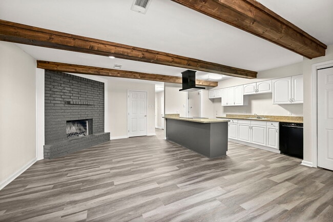 Photo - 9219 Baronne Dr