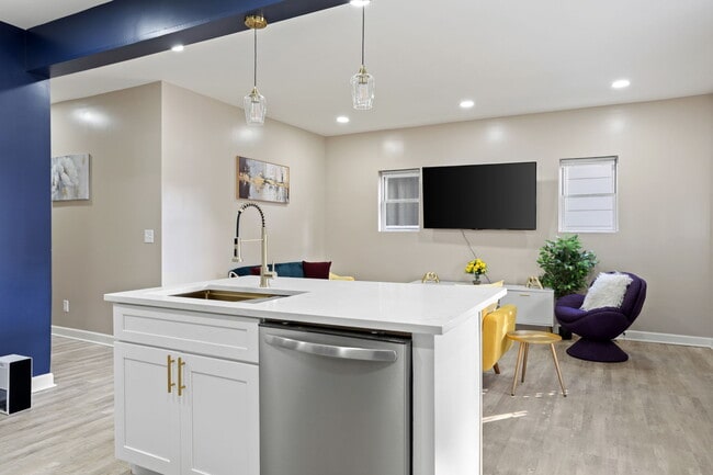 Photo - 1523 S East St