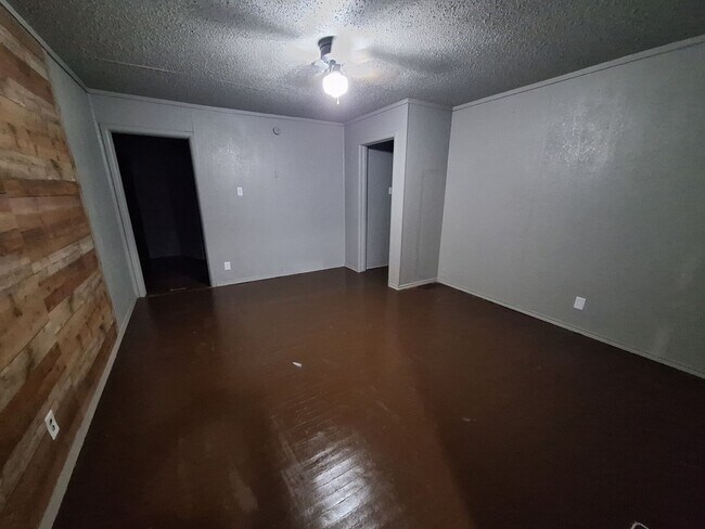 Photo - 4 bedroom, 1.5 baths