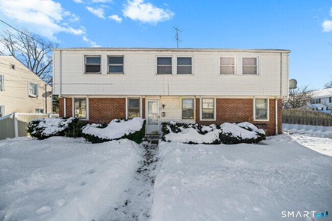 Photo - 8 New Hampshire Dr