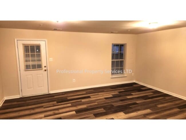 Photo - Luxury Townhome in the Villages of Urbana