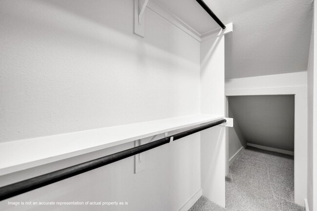 Photo - 10105 Danielson Grv Dr