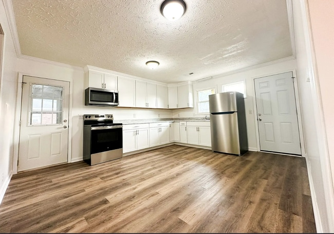 Photo - 2725 Blackman Rd