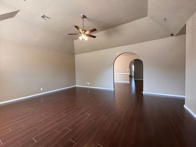 Photo - Large 3 bed 2 bath with 2 car garage.