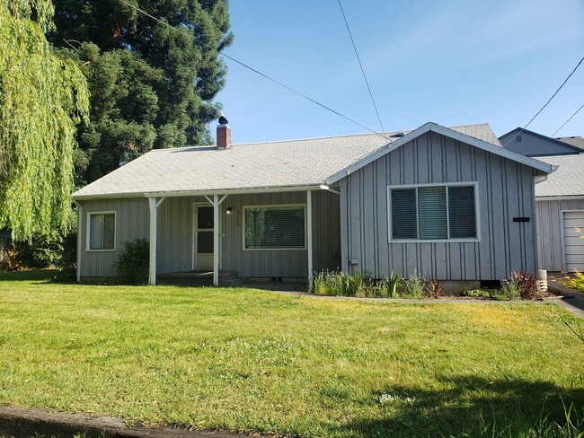 **PENDING** Unique Forest Grove Ranch with... - **PENDING** Unique Forest Grove Ranch with... Casa