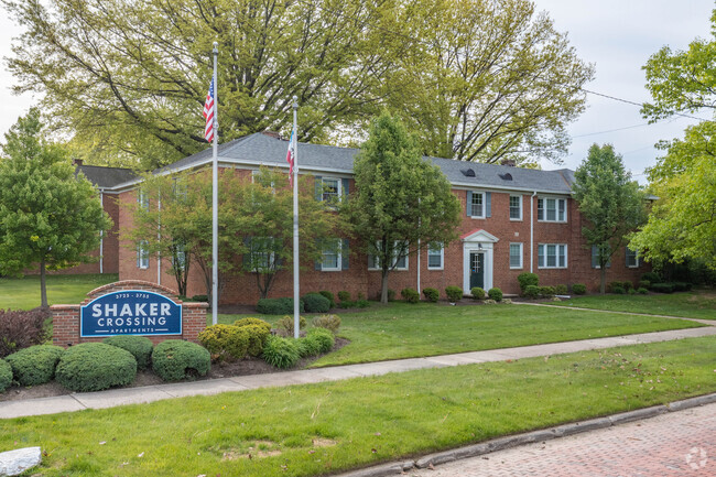 Building Photo - Shaker Crossing Rental