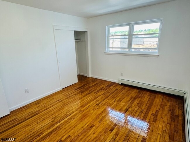 Photo - 162 Spring St Unit 4