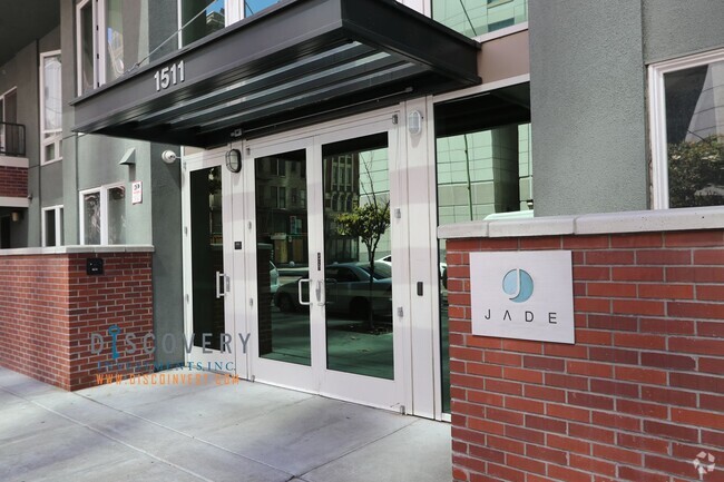 Building Photo - Large Downtown Oakland Two Bedroom Condomi...