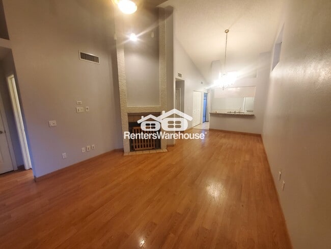 Photo - 1718 S Longmore