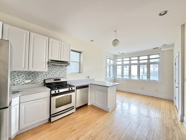 Photo - 3436 N Bell Ave Unit J00P