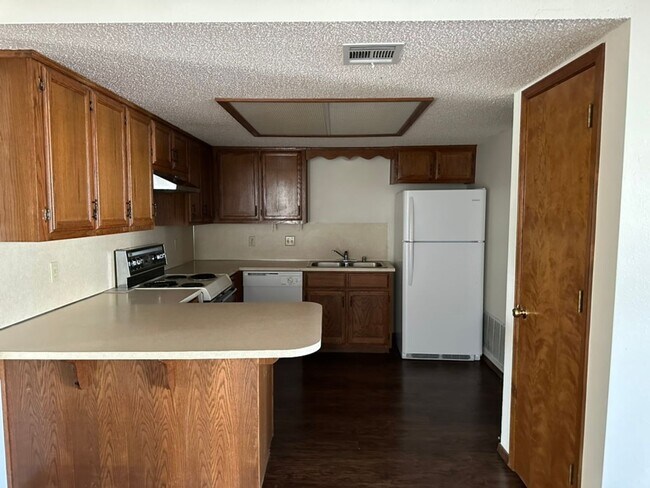 Photo - 314 S 11th Pl