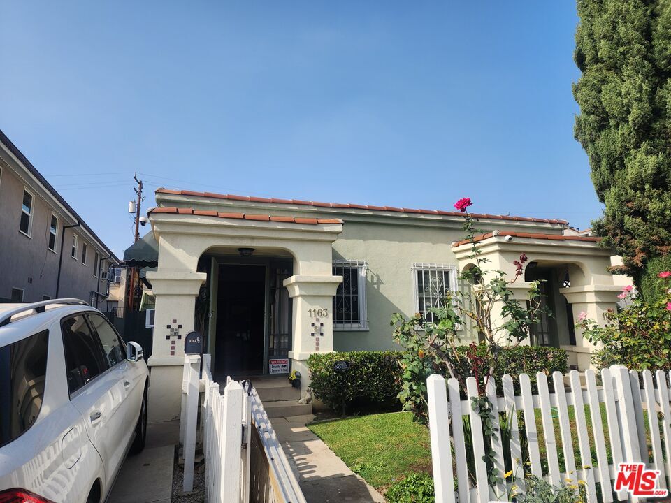 Photo - 1163 N Genesee Ave