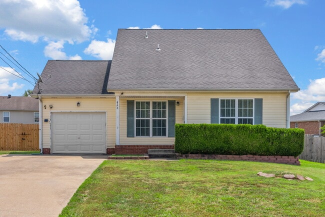 Photo - 443 Cranklen Cir