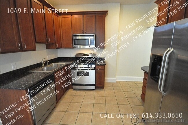 Building Photo - 1049 E Main St Rental