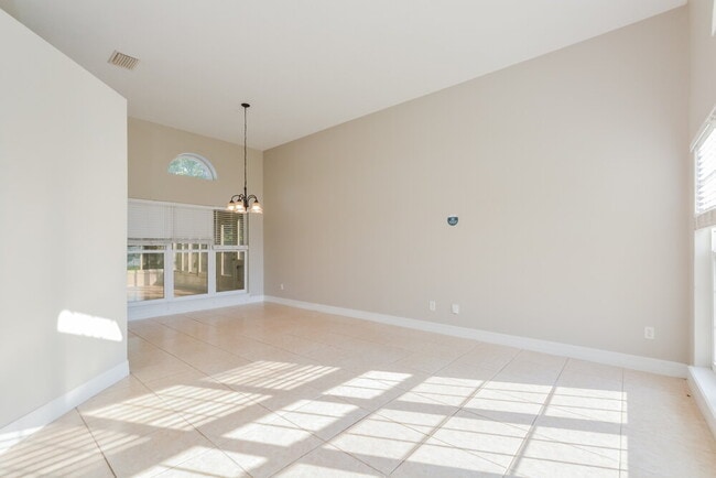 Photo - 811 Longleaf Pine Ct