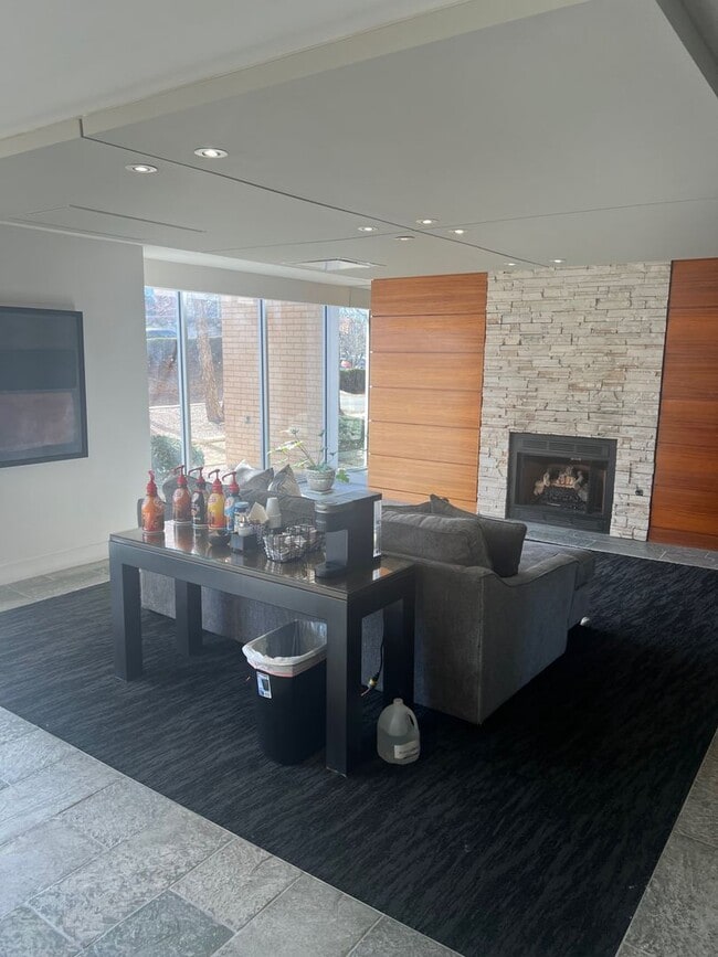 Photo - Fantastic Studio in The Metropolitan Condos