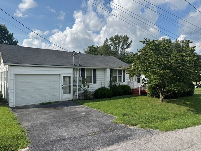Building Photo - Charming home in the Heart of Bristol VA