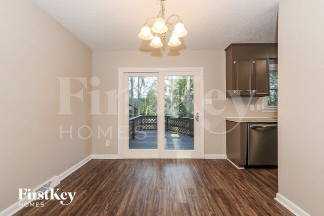 Photo - 8508 Woodthorn Pl