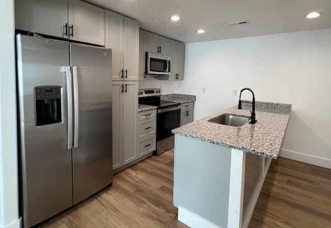 Building Photo - 3038 Red Fox Dr Rental