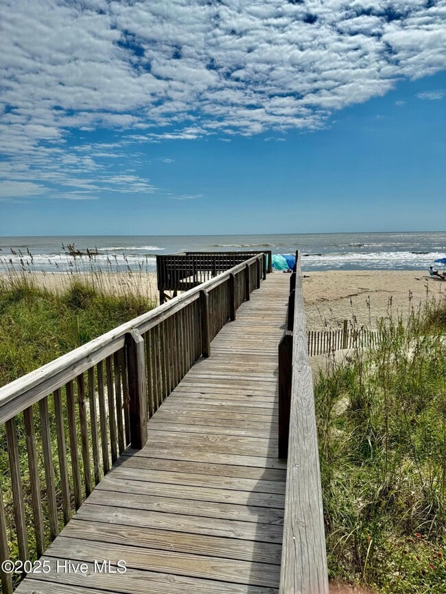 Building Photo - 31 Ocean Isle W Blvd Unit # 3-2 Rental