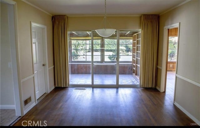 Photo - 2325 Las Lunas St