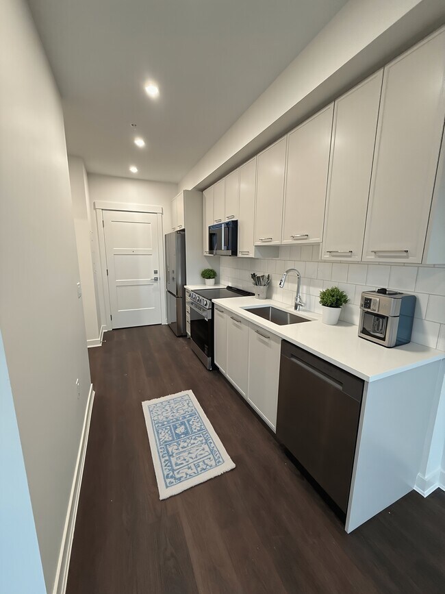 Photo - 5382-200 200 St