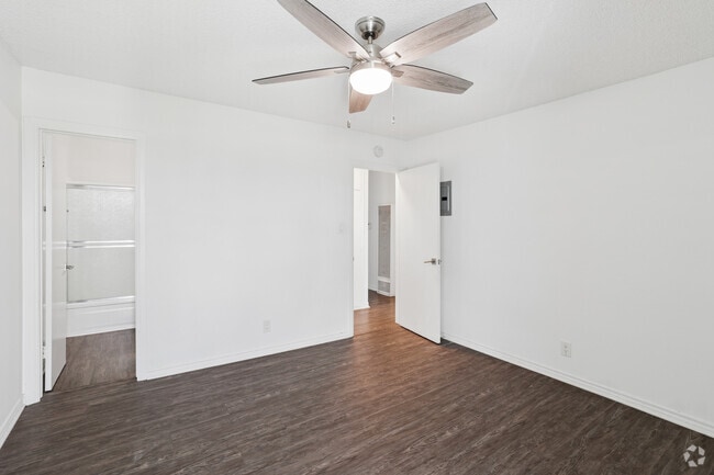 2BR, 1.5BA - 865SF - Second Bedroom