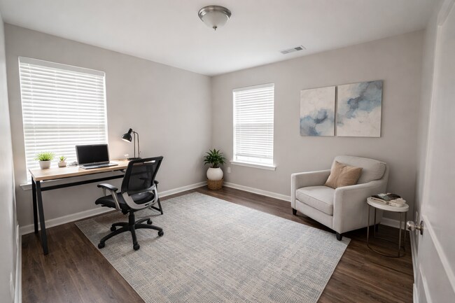 Photo - 750 Alaska St