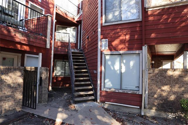 Photo - 9805 Walnut St Unit 305 C