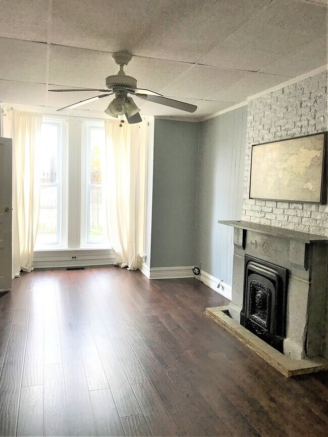 Photo - 1012 S Oakley Blvd Unit 1
