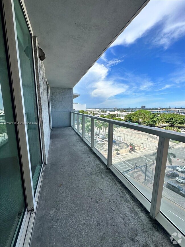 Building Photo - 244 Biscayne Blvd Unit 703 Rental