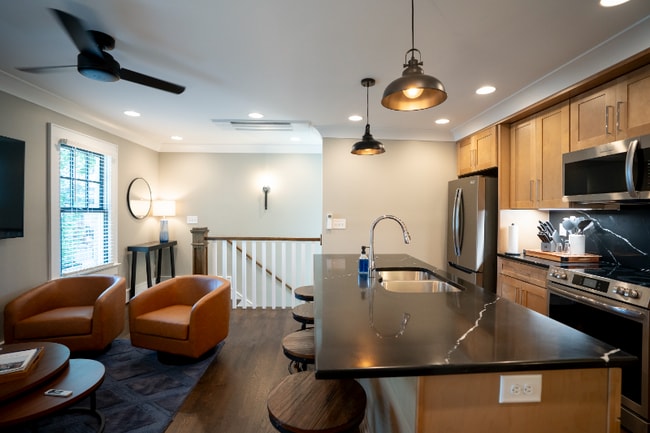 Photo - 2030 W Trade St