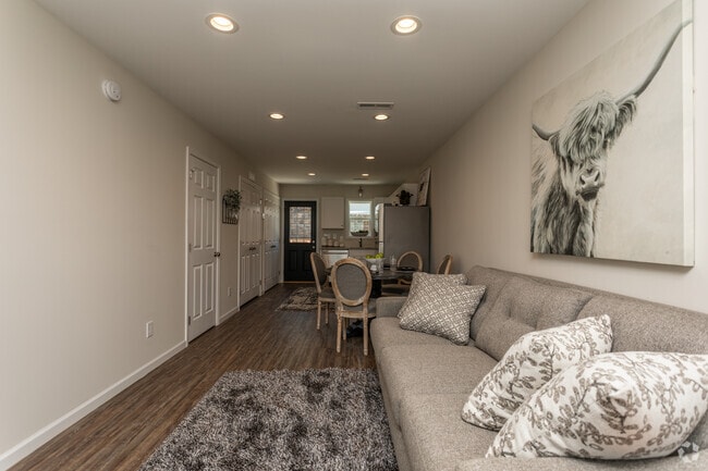 2BR, 1.5BA - 1,080 SF