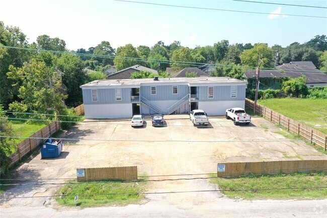 Building Photo - 640 E Pipkin St Unit 2 Rental
