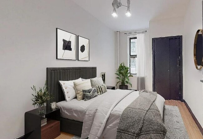 Photo - West 136th Street Unit 8