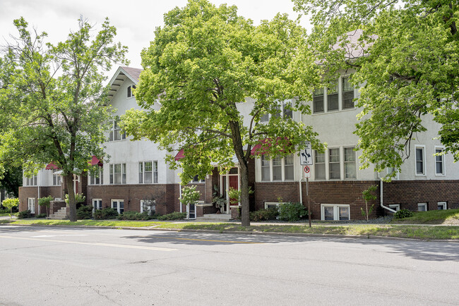 Fairview Flats - Fairview Flats Apartments