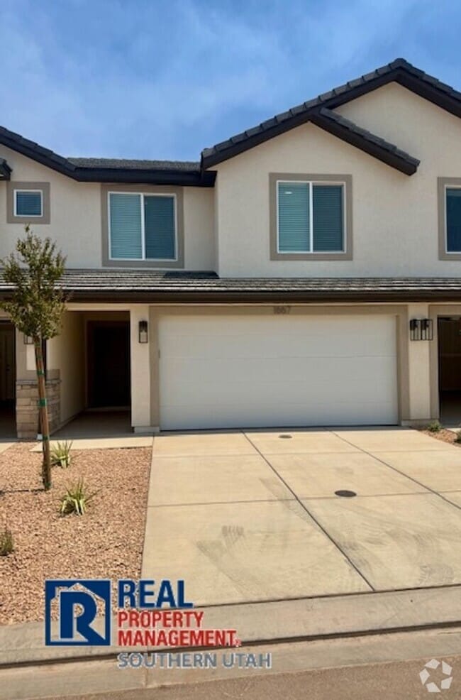 Building Photo - 4 BEDROOM Long Valley Townhome with all th...