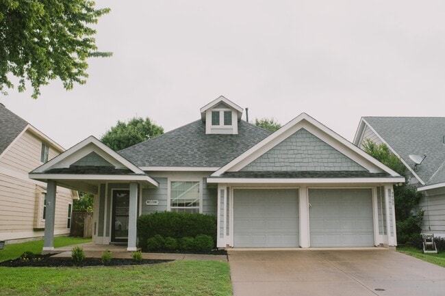 Building Photo - 9908 Half Moon Dr Rental