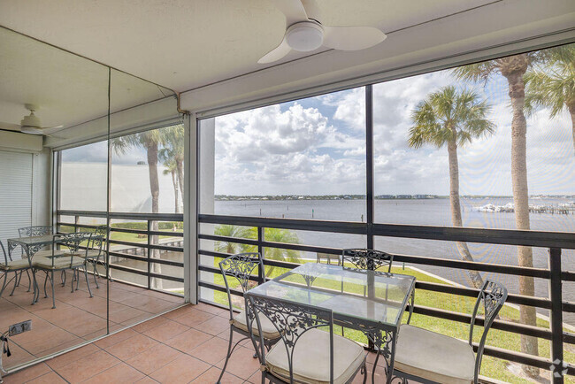 Building Photo - 1950 SW Palm City Rd Unit 14207 Rental