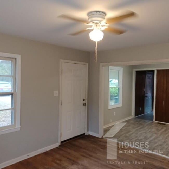 Photo - 714 Farley Ave